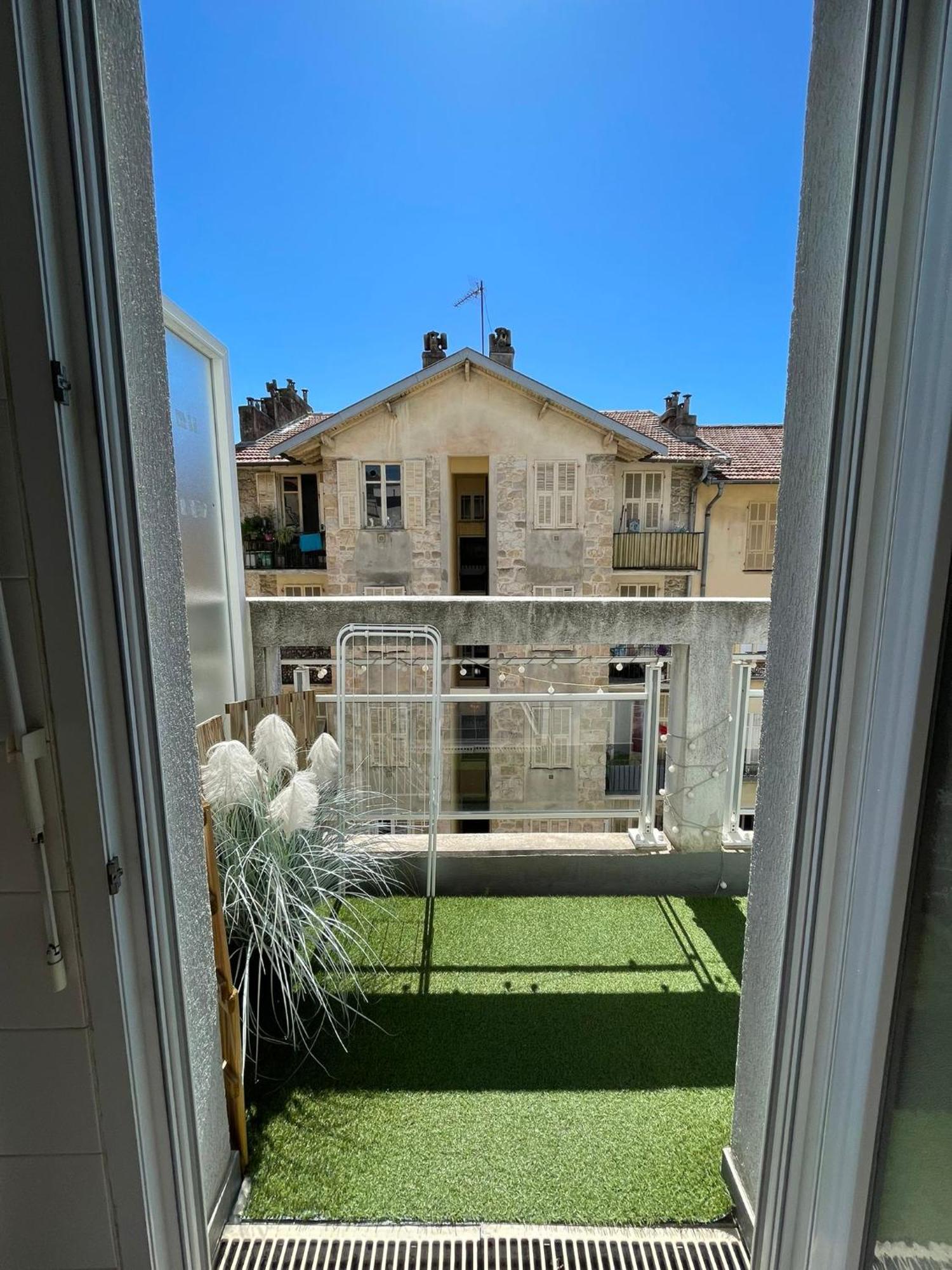 ניס Charmant Studio Climatise Avec Terrasse Ensoleillee מראה חיצוני תמונה